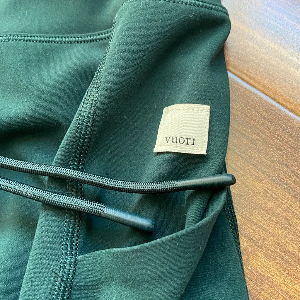 Vuori 2 Pocket Leggings Full Length Deep Hunter Green - Image 2