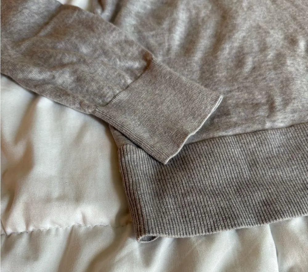NWOT Banana Republic 100% Merino Wool Varsity Sweater in Medium - Image 3