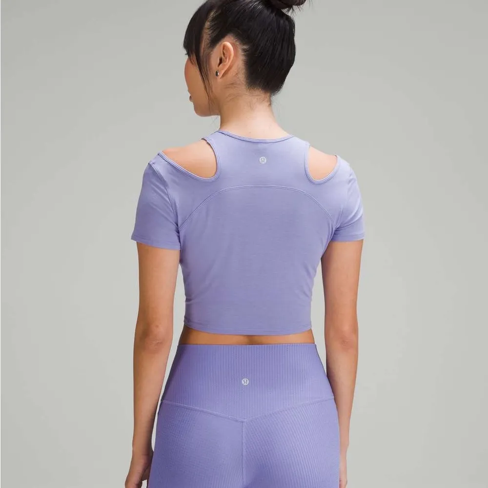 Lululemon Women Shoulder Cut-Out Yoga T-Shirt Dark Lavender Purple Sz 8 - Image 3