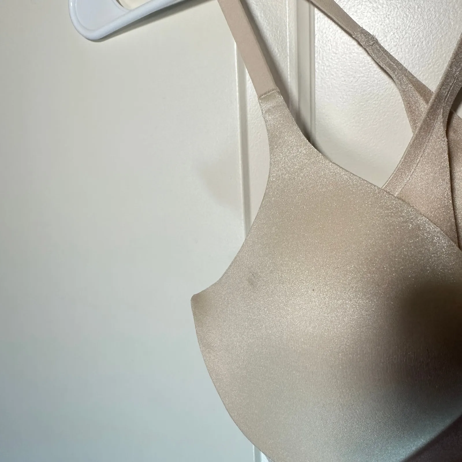 NWT Victoria's Secret Push-Up Bra 34C Nude Shimmer Racerback Plunge Support - Image 2