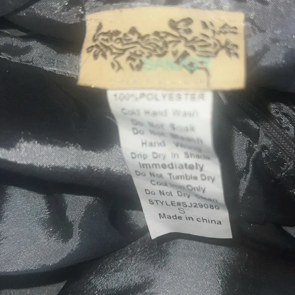 Metallic Silver One-Shoulder Dress. - Image 5