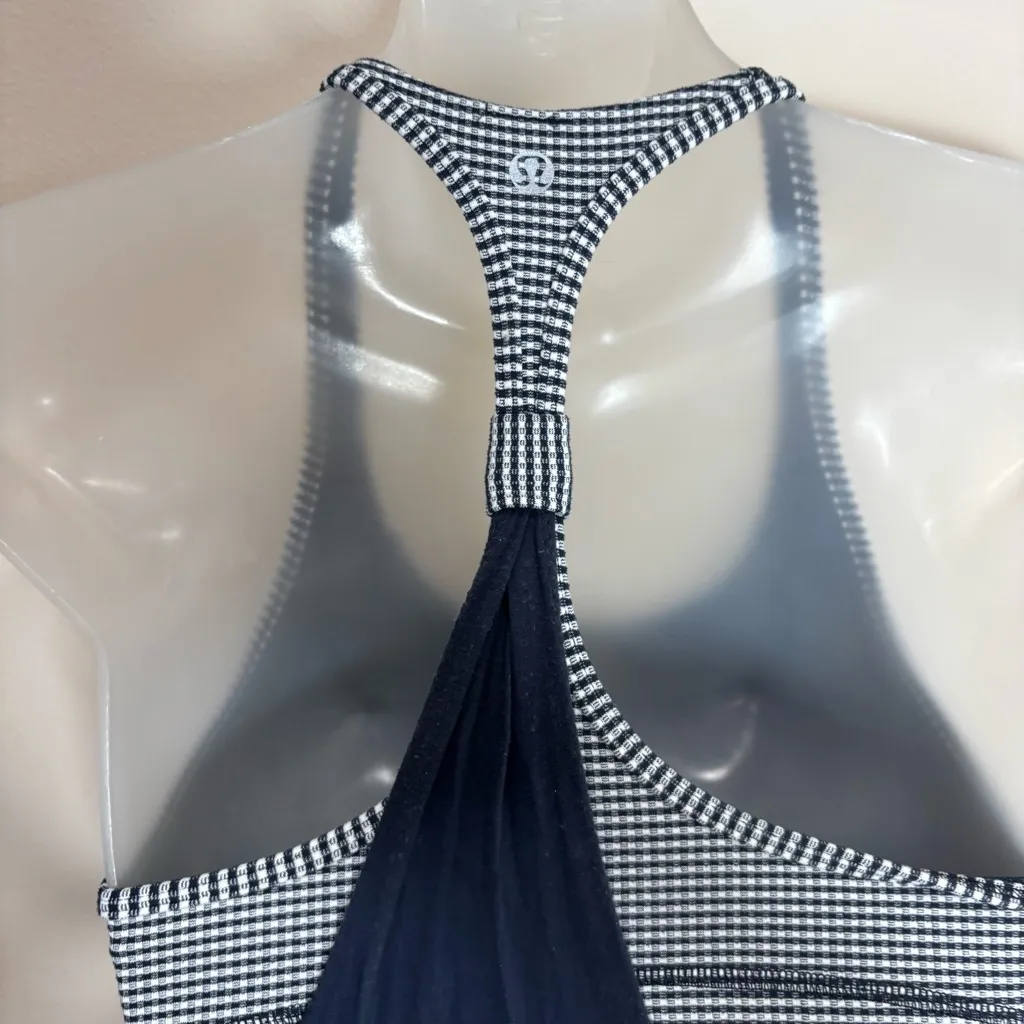 Lululemon Racerback navy blue tank top with sports bra size 4 - Image 2