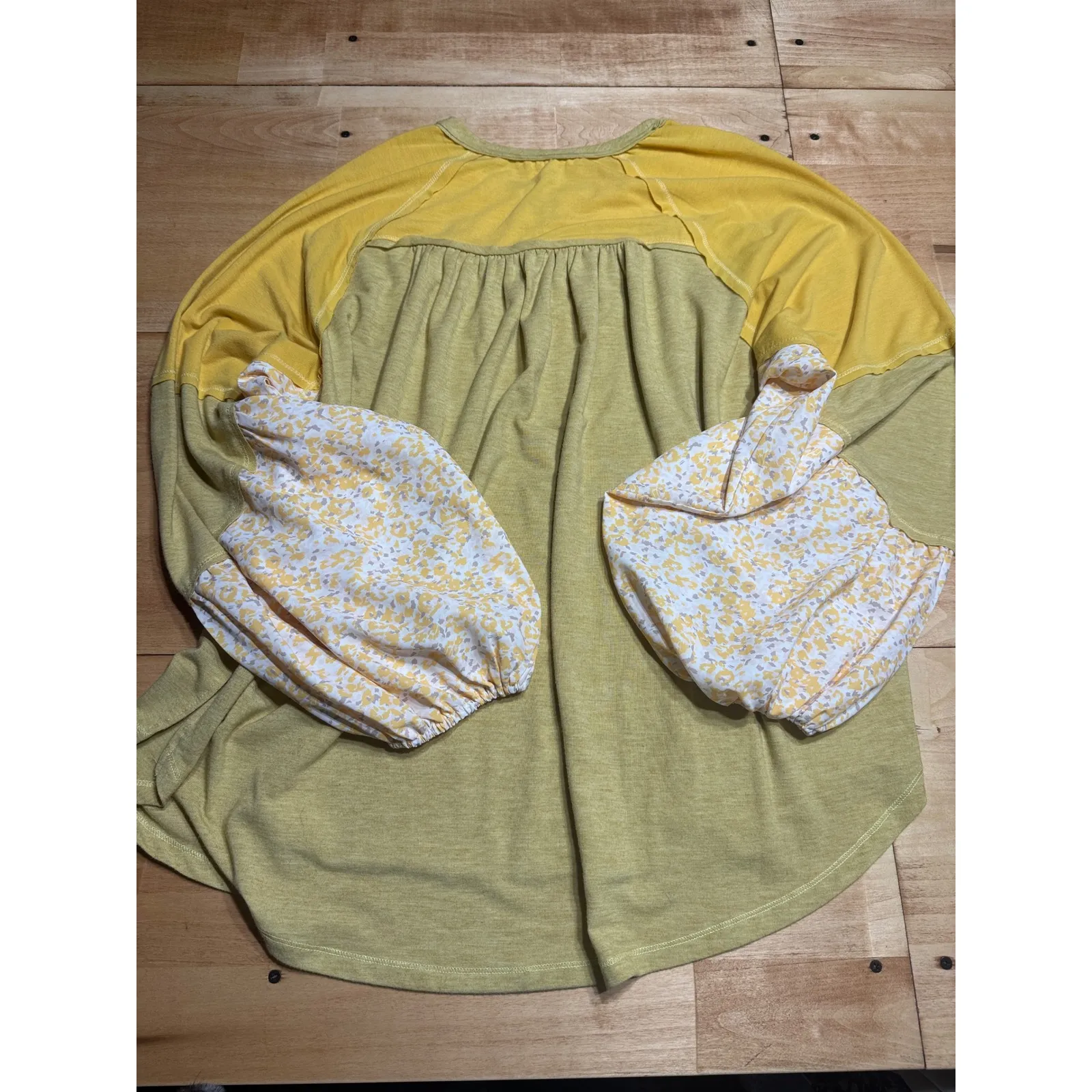 Chic Soul Yellow Floral Balloon Sleeve Gathered Neck Tunic Top  Plus Size 2X - Image 5