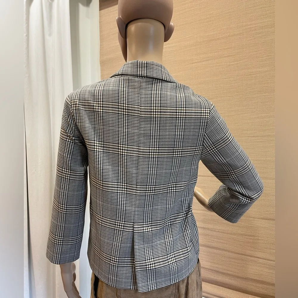 ZARA Cropped Blazer. Cream,Tan, Brown Plaid. One Inside Pocket For Great… - Image 3