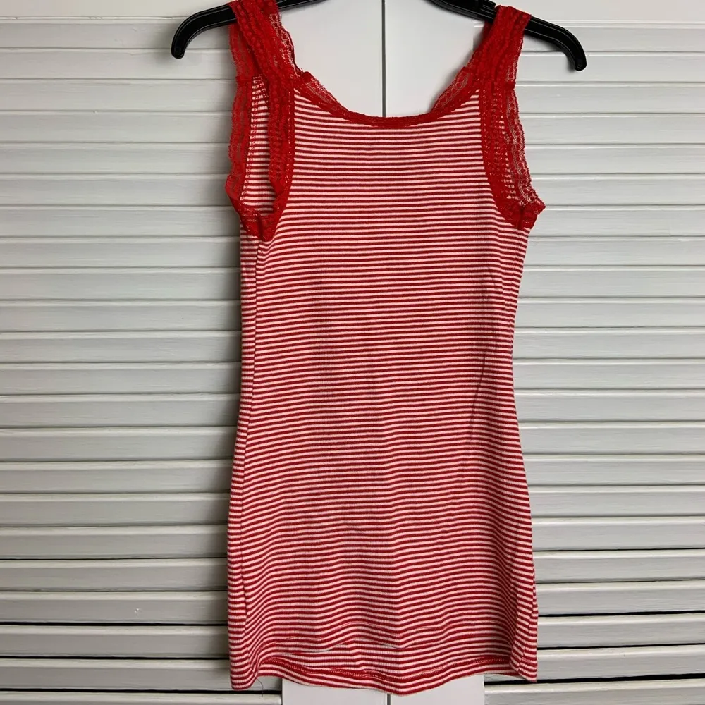 M old navy stripe tank top - Image 4
