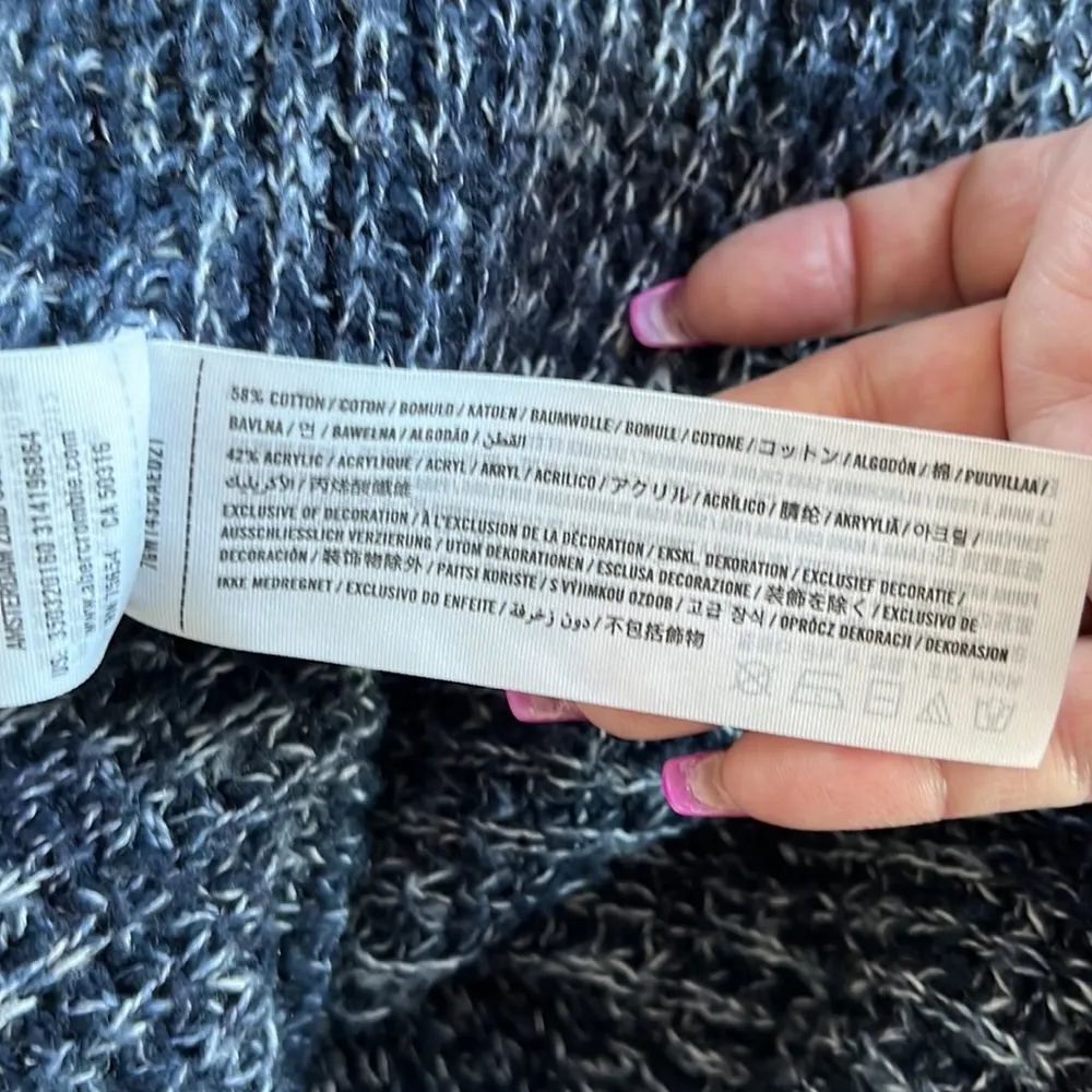 Vintage Holister Sweater - Image 7