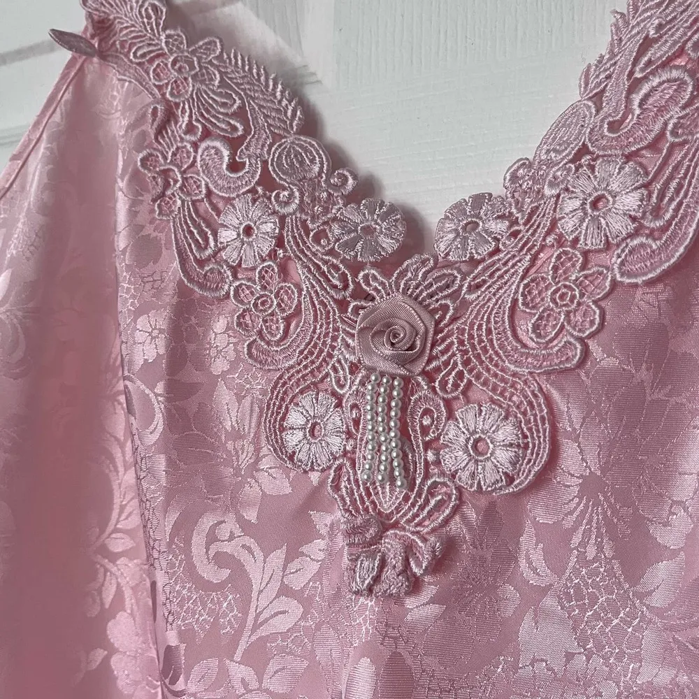 Adonna V-Neck Jacquard Chemise - Size UNKNOWN - Image 3