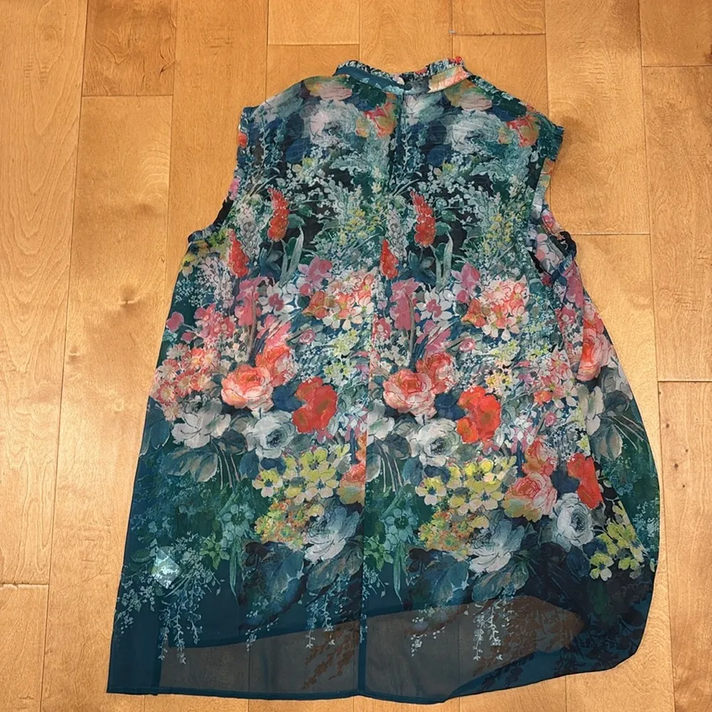 Suzanne Betro smocked sheer sleeveless top green sz 2X - Image 4