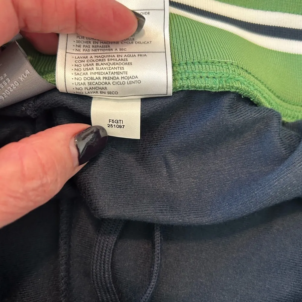 Nike  Cropped Low Rise Stretch Pants with Drawstring NWT Size Large Black Green - Image 7