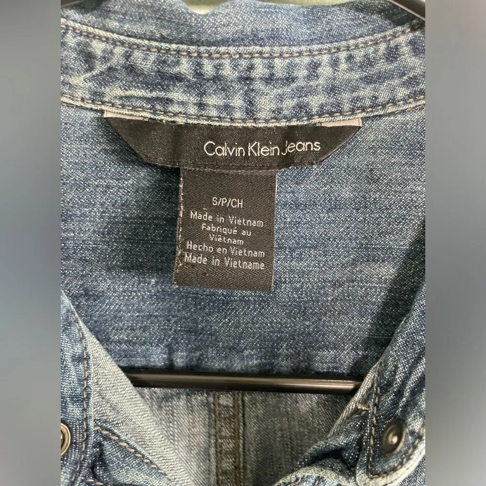 Calvin Klein Jeans 100% Cotton 3/4 Sleeve Denim Button Down Snaps SZ S - Image 3