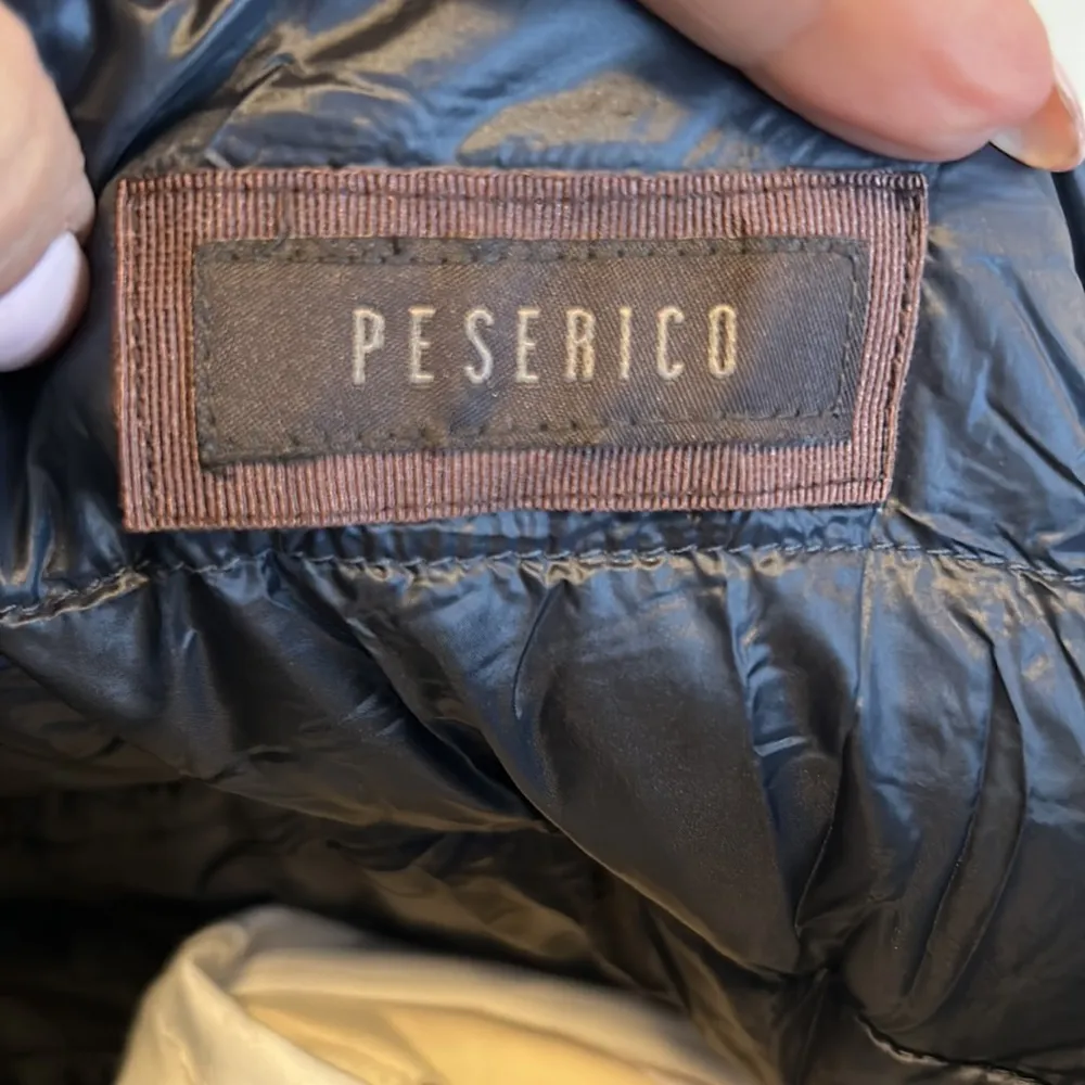 Peserico Navy Down Quilted Jacket Size undefined - Image 8