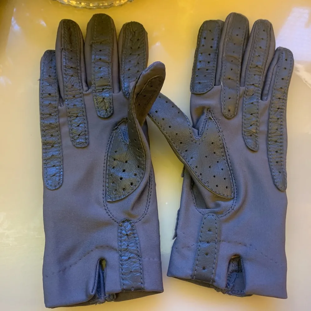 Isotoner spandex driving gloves one size - Image 3