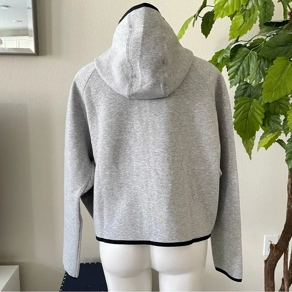 Guess Women’s Clara Full Zip Sweatshirt Size Medium - Image 9