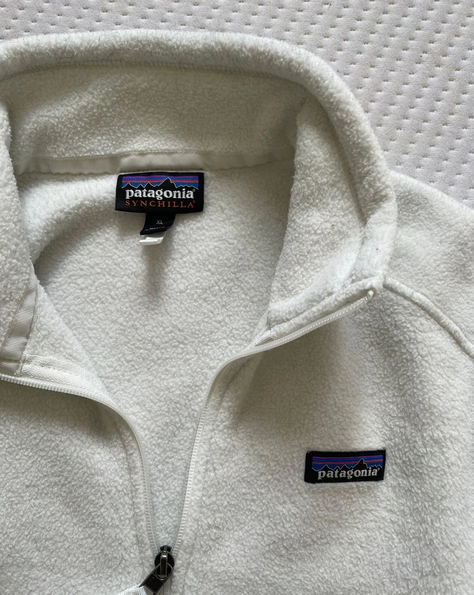 Patagonia White Quarter Zip - Image 3
