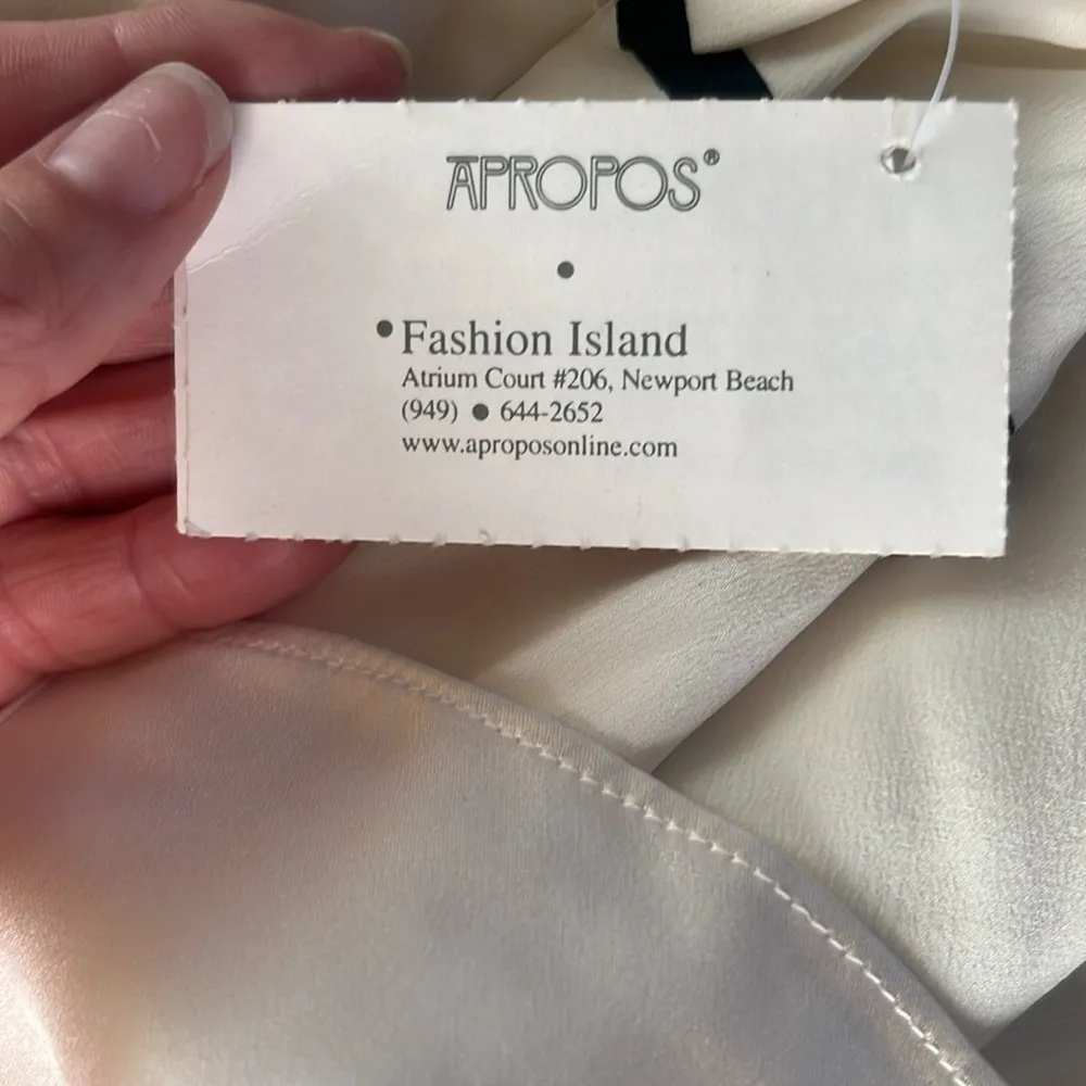 NWT Alidio Michelli silk tank. Size 12 Black - Image 9