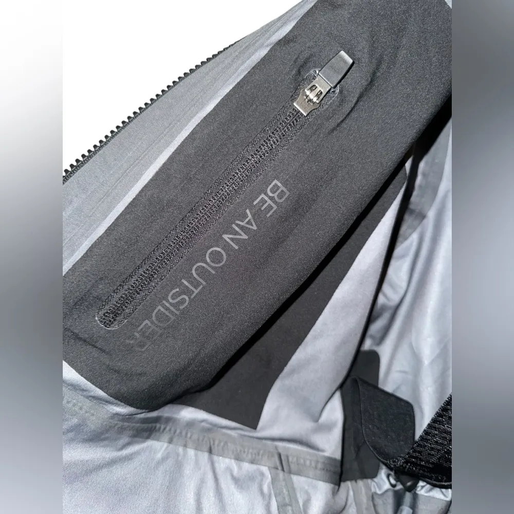 Rare** Figs rain jacket. - Image 3