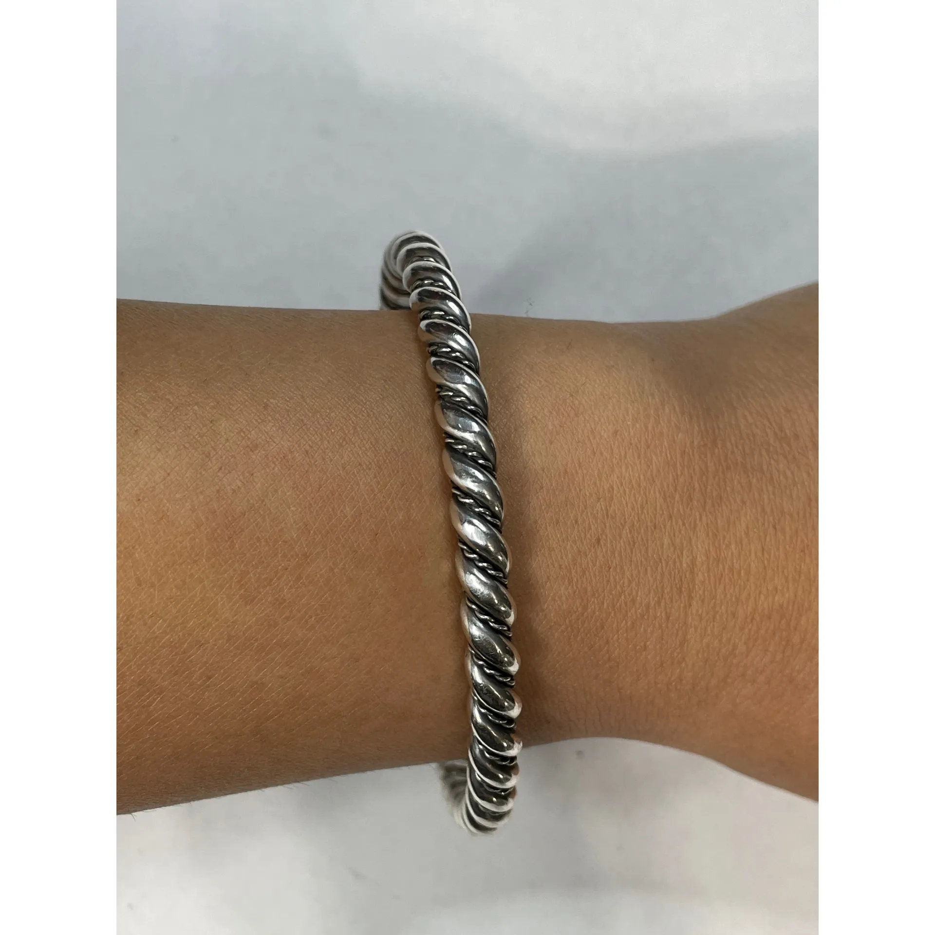 925 Sterling Silver Solid & Heavy Twisted Band Bangle Bracelet - Image 3