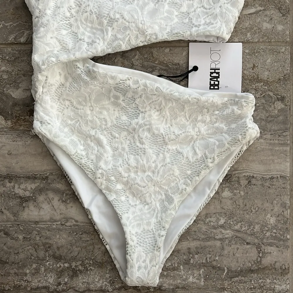 Beach Riot x REVOLVE Selena Lace Bridal Bachelorette White One Piece Swimsuit, White Size XS NEW - Image 7