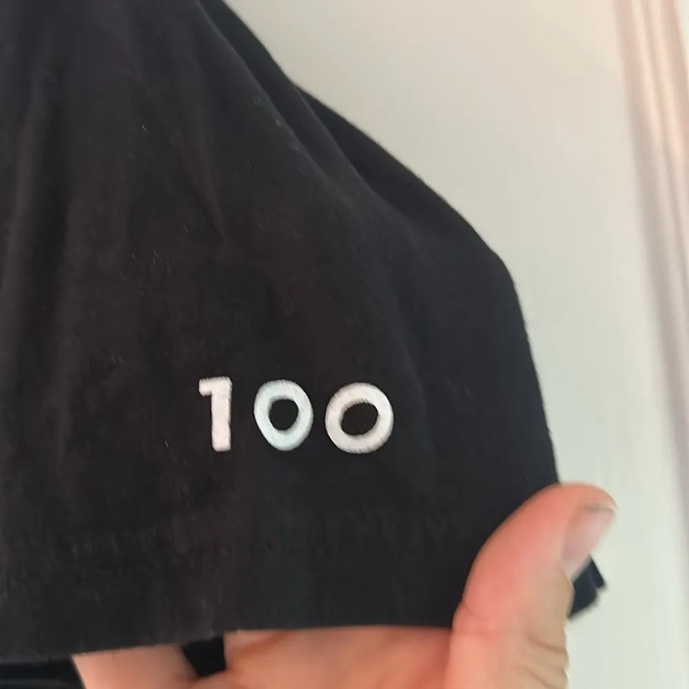 Peloton  ‘Reach 100’ Milestone Classic Short Sleeve unisex - Image 7