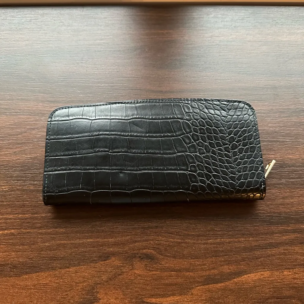 a new day Black Crocodile-Embossed Wallet - Image 2