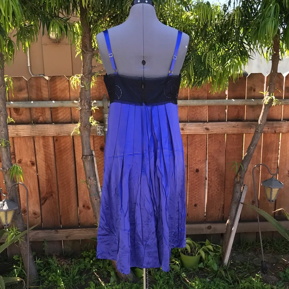 BCBGMaxAzria Blue Silk Baby Doll Dress size 10 - Image 4