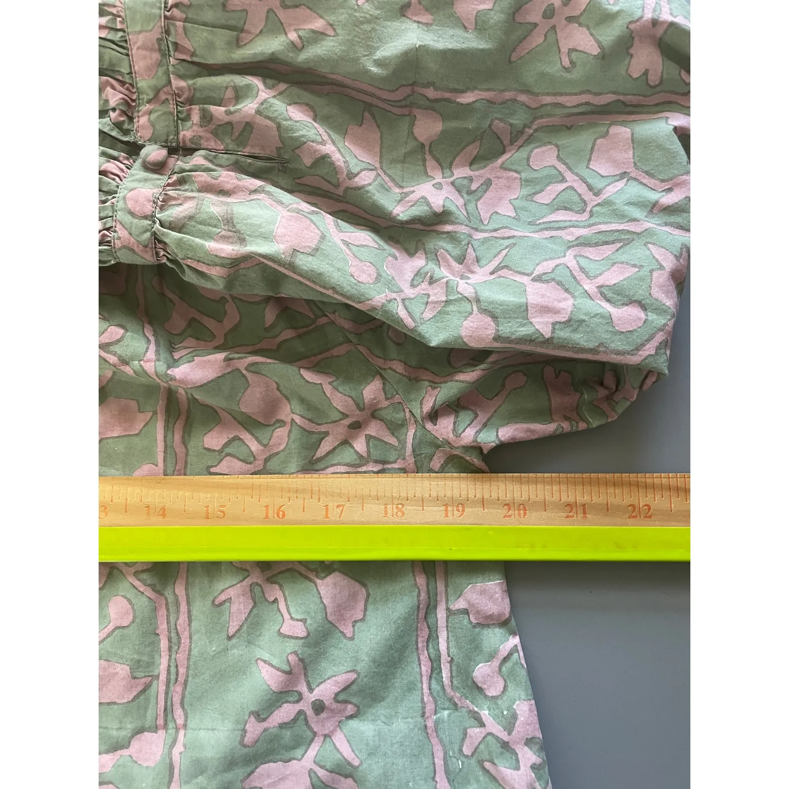 Cleobella Geen Pink Whitley Ruffle Sleeve Button Front Top Size Small - Image 11