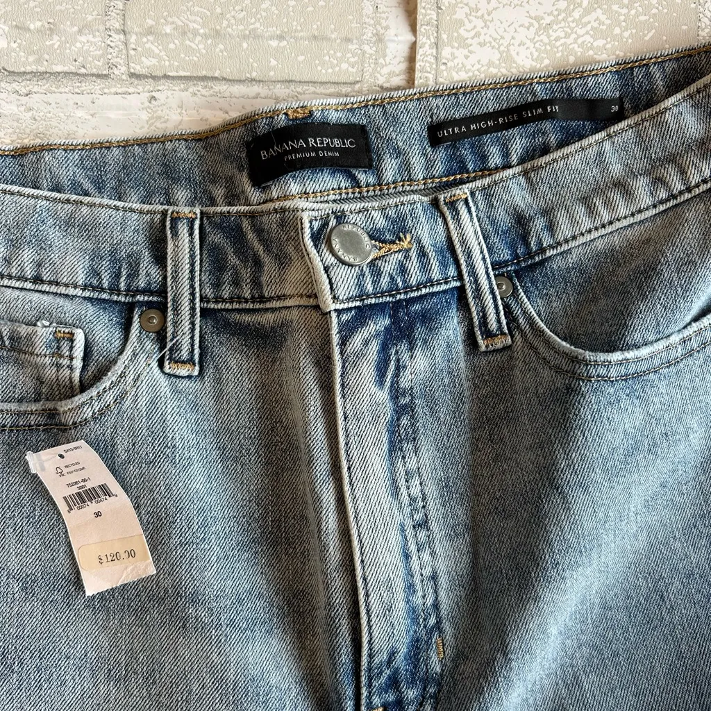 Banana Republic Faded Blue Denim Jeans ⭐️ - Image 4