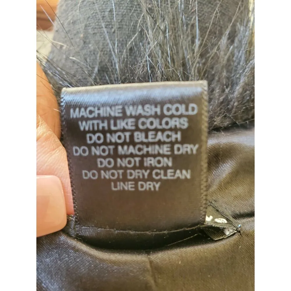 Wet Seal Small Black Faux Fur Vest -Hook Closure - Image 8