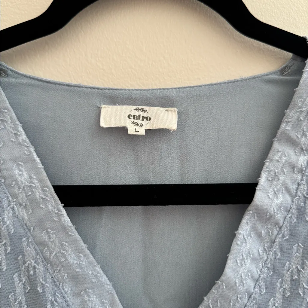 Entro Women’s Chevron Textured Blouse Size Large Blue V Neck Boutique - Image 3