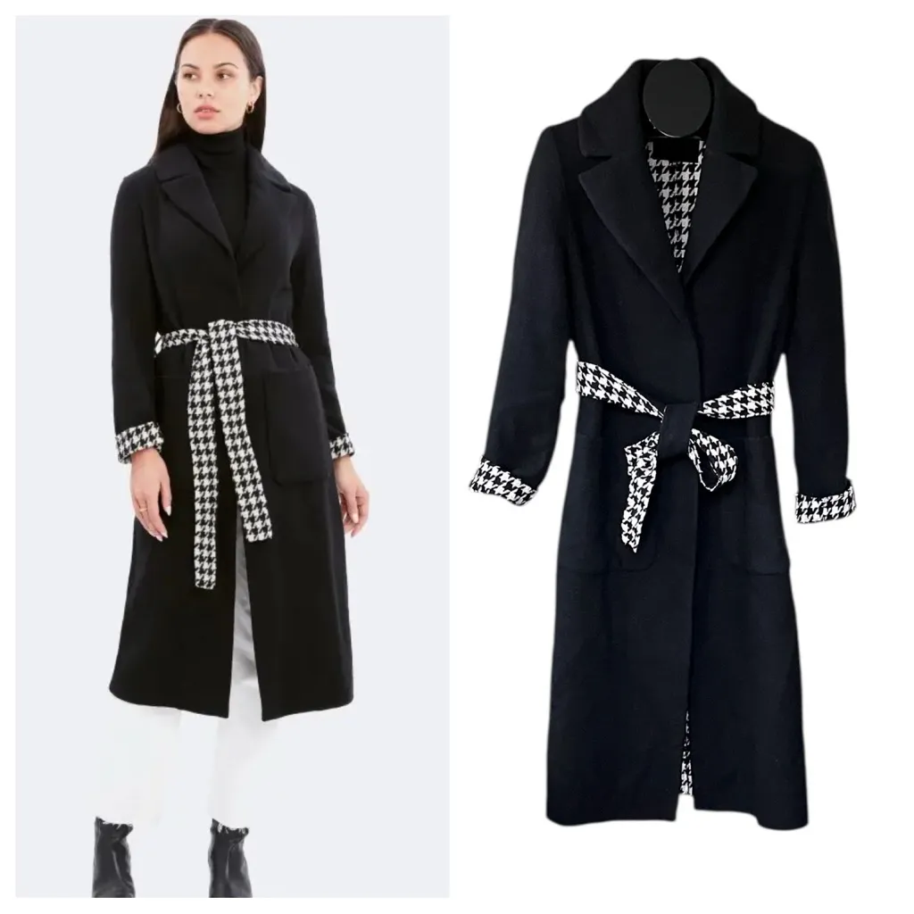 Dawn Levy  Celine long black wool coat with houndstooth lining. - Image 2