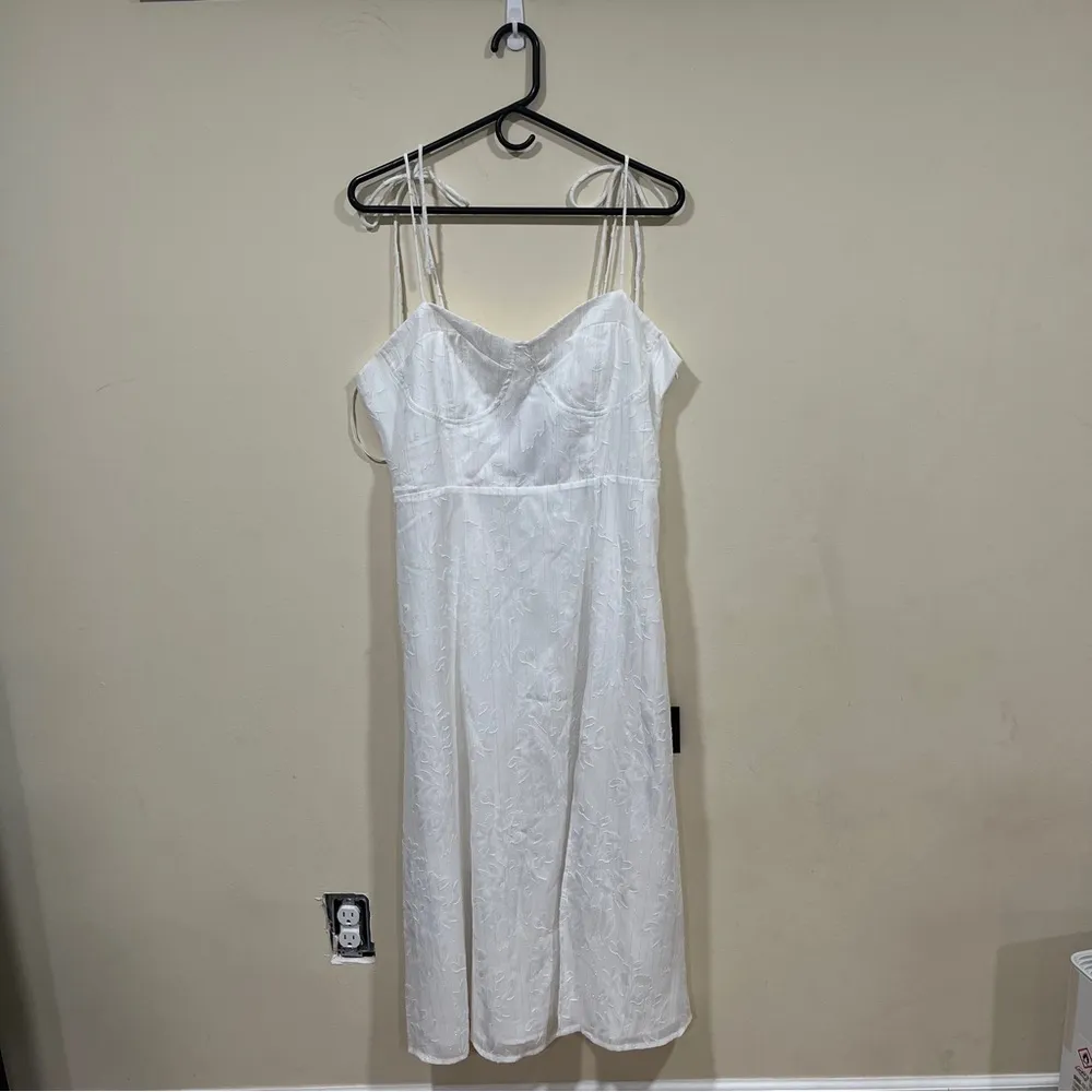 NWT Lulu's White Floral Jacquard Bustier Tie - Image 4