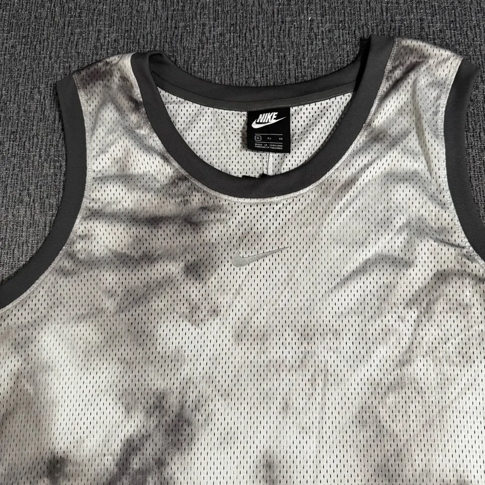 Nike Women’s Icon Clash Tank Top - Image 4