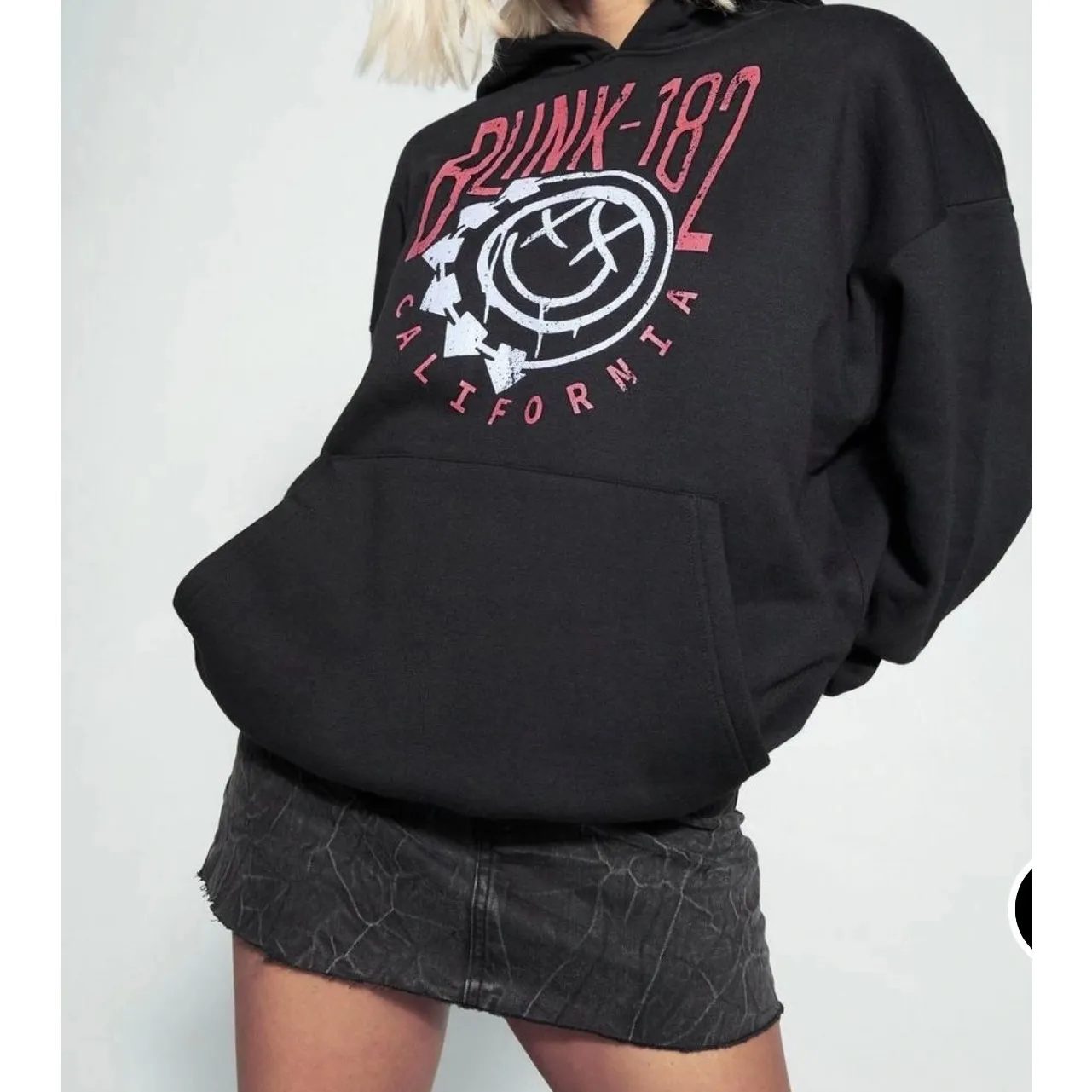 Boohoo  blink-182 Hoodie - Image 8