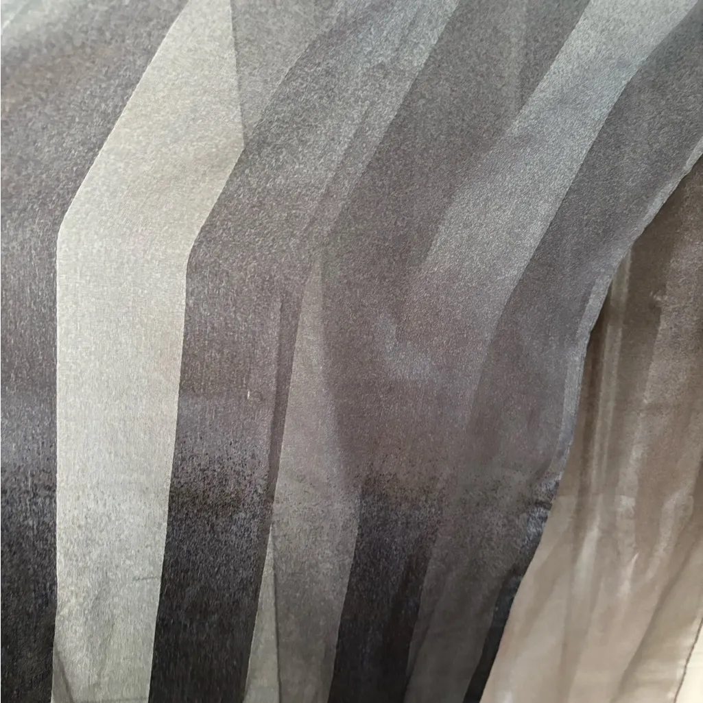 Symphony Italy shades of gray‎ scarf. - Image 2