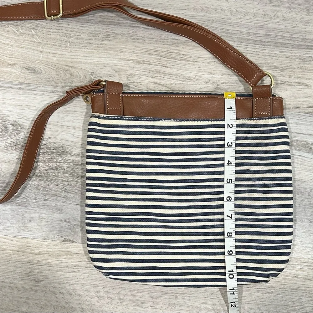 Relic Fossil Canvas Faux Leather Medium Crossbody Purse Striped Shoulder Bag - Image 6