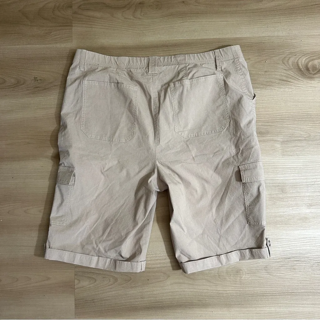 Chico's Tan Beige Large Bermuda Style Cuffed Shorts‎ 2.5 - Image 7