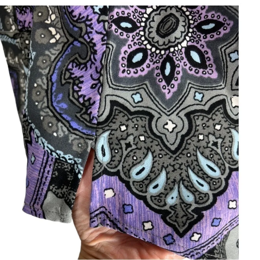 Denim & Co. Printed Split Y Neck Tunic with Flared Sleeves‎ S Gray - Image 5