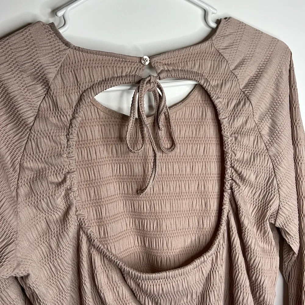 Rewash Textured Open Back Cropped Elastic Waist Long Sleeve Top - Image 6