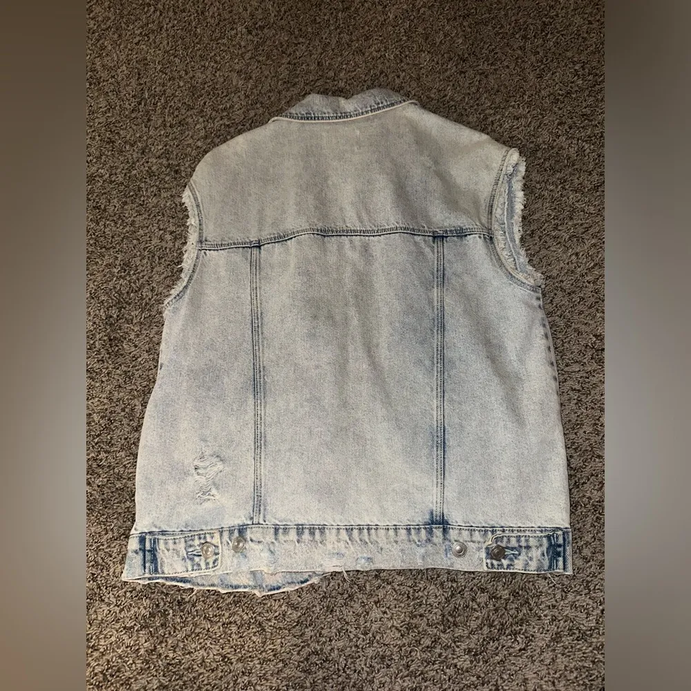 BERSHKA denim jacket - Image 3