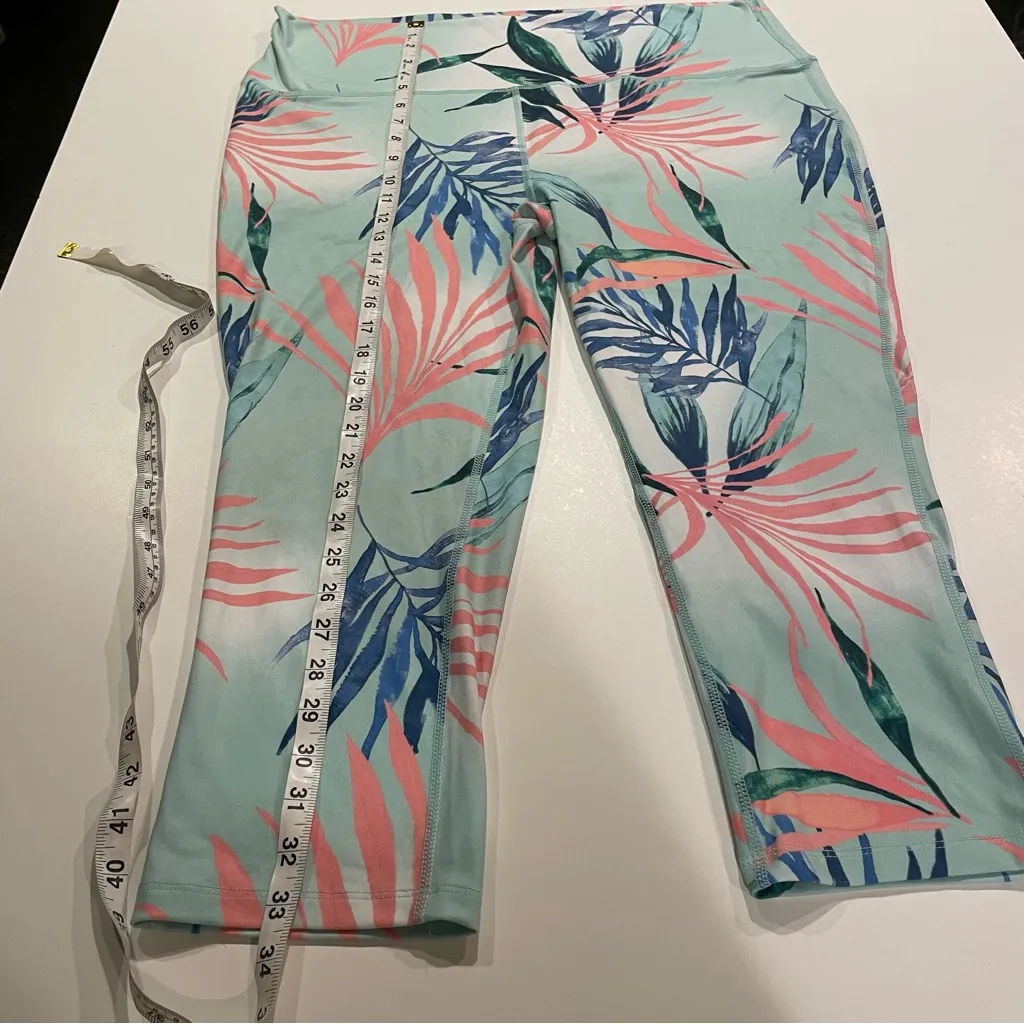 Reel Legends Elite Comfort Leggings size 1X tropical design above the ankle Green - Image 10