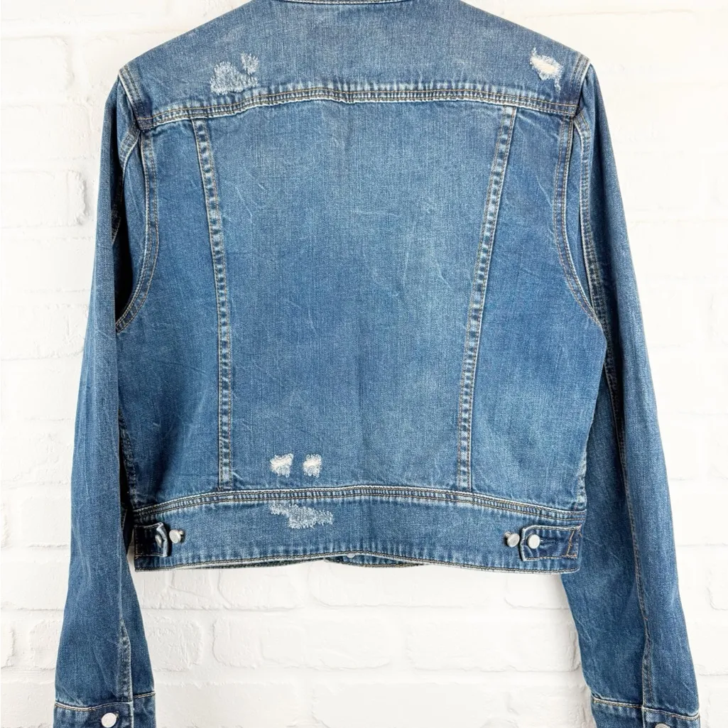 Blank NYC Denim Jacket Distressed Jean Jacket Medium Wash Silver Button sz Large - Image 8