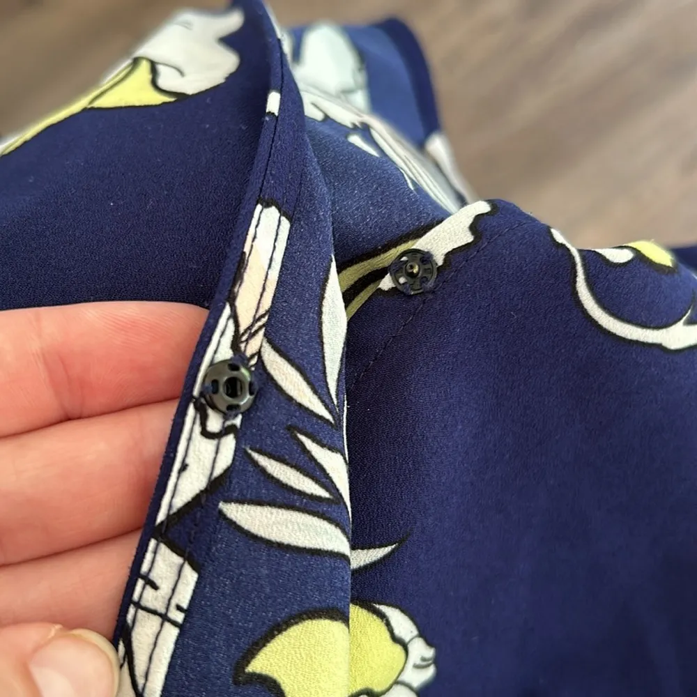 Lila Rose|Blue Floral Cold Shoulder Crossover Romper sz 10 Blue - Image 8