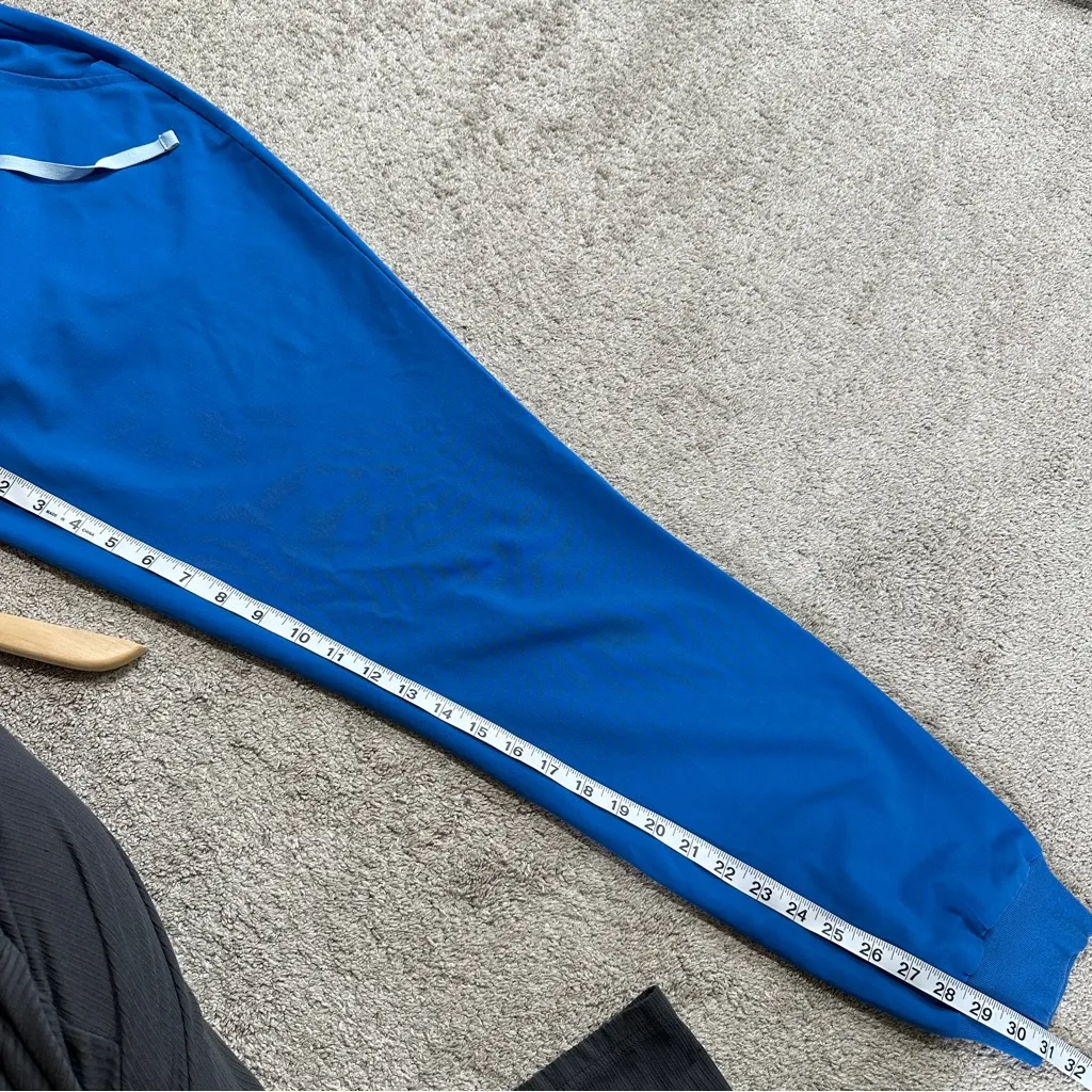 Figs Women’s High Waisted Zamora Jogger Scrub Pants Pull On in Royal Blue MT - Image 14