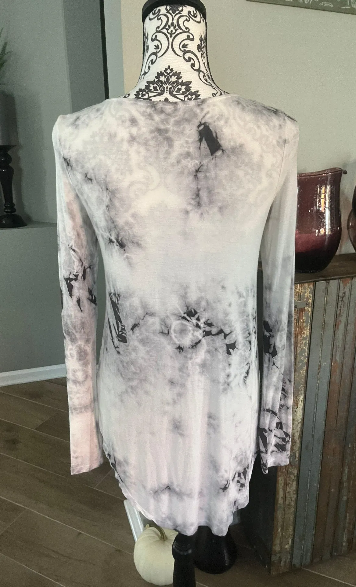 Size XS Tie Dyed Tunic Top - Image 6