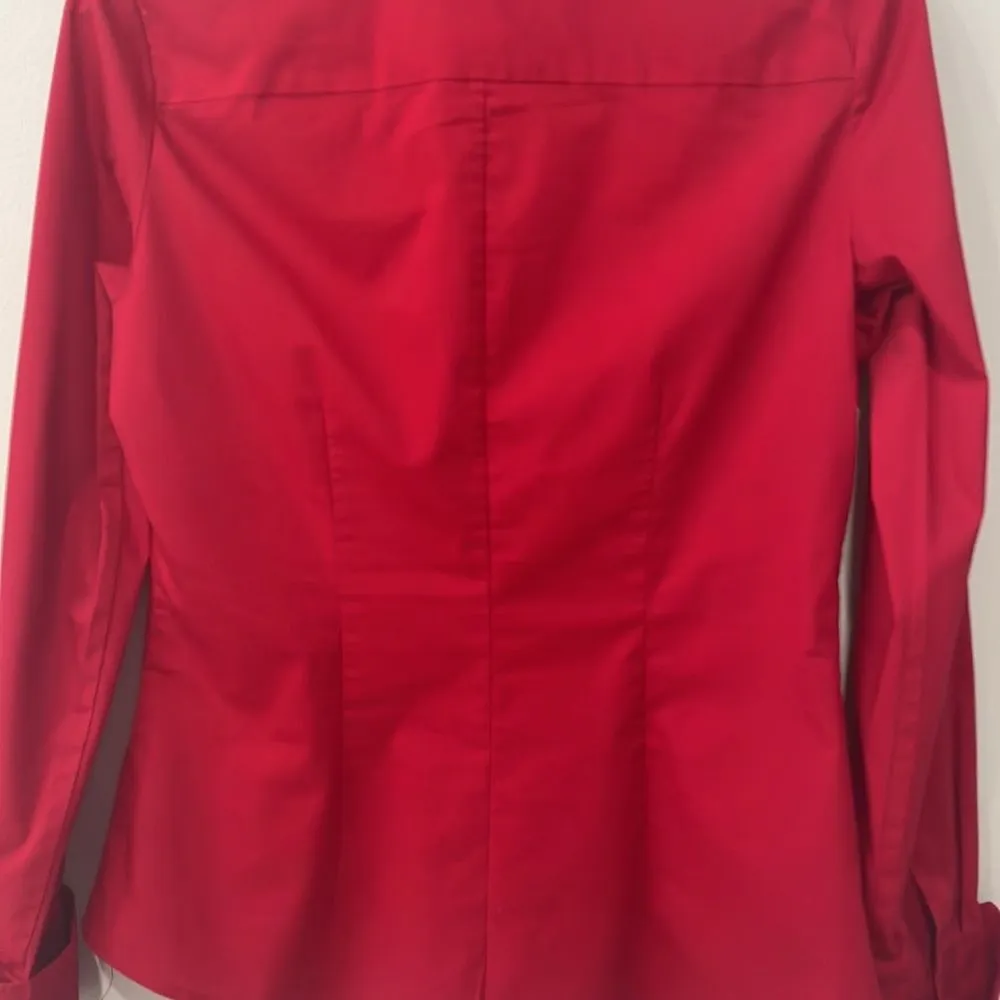 New York & Company Women’s Red Button Down Shirt Size Small - Image 6