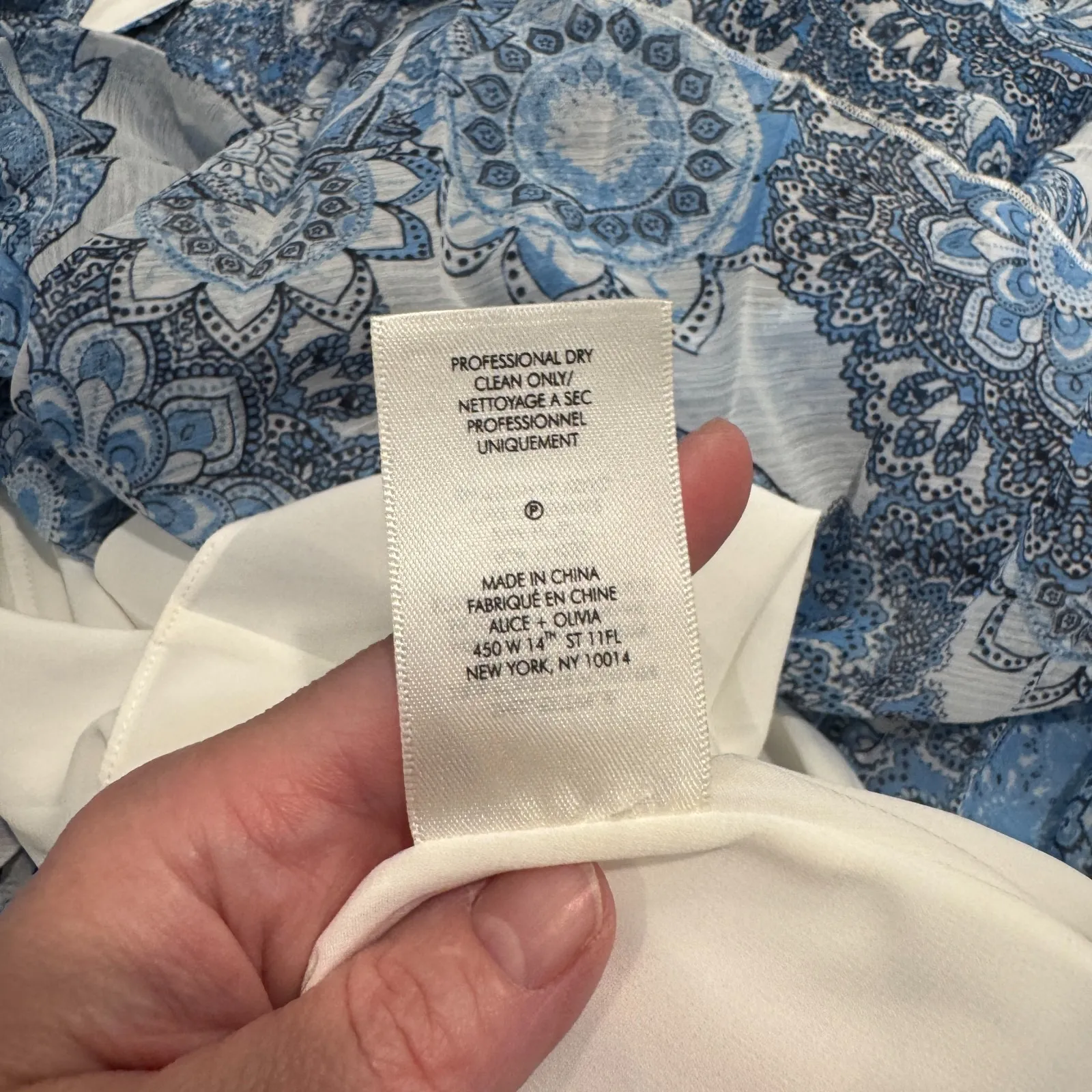 Alice + Olivia Boho Country Maxi Dress Womens 8 Blue‎ White Batik Medallion NEW - Image 13