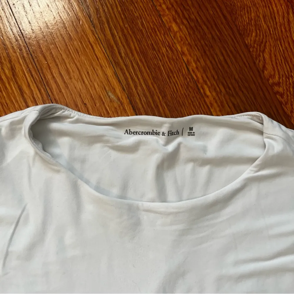 abercrombie and fitch soft matte white long sleeve bodysuit size medium - Image 2