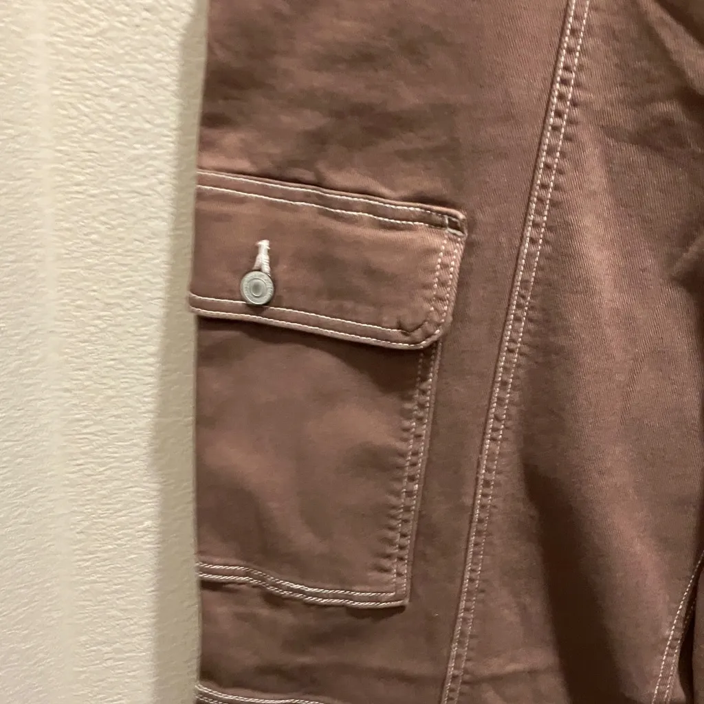 SO Women's High Rise Wide Leg Cargo Jeans - Brown NWOT - Image 5