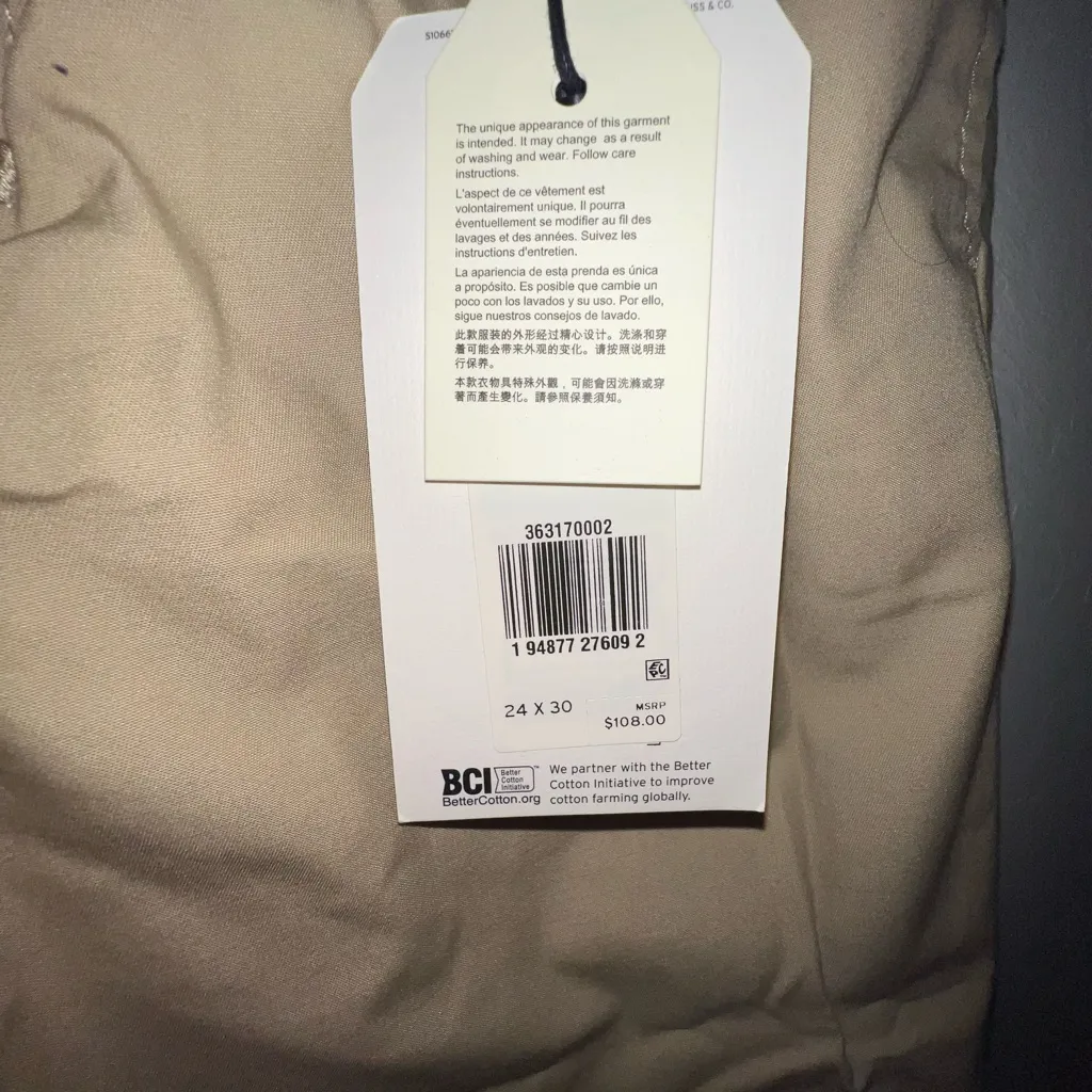 Levi's Women's Khaki High Loose Tapper Pants 24x30 - Image 3