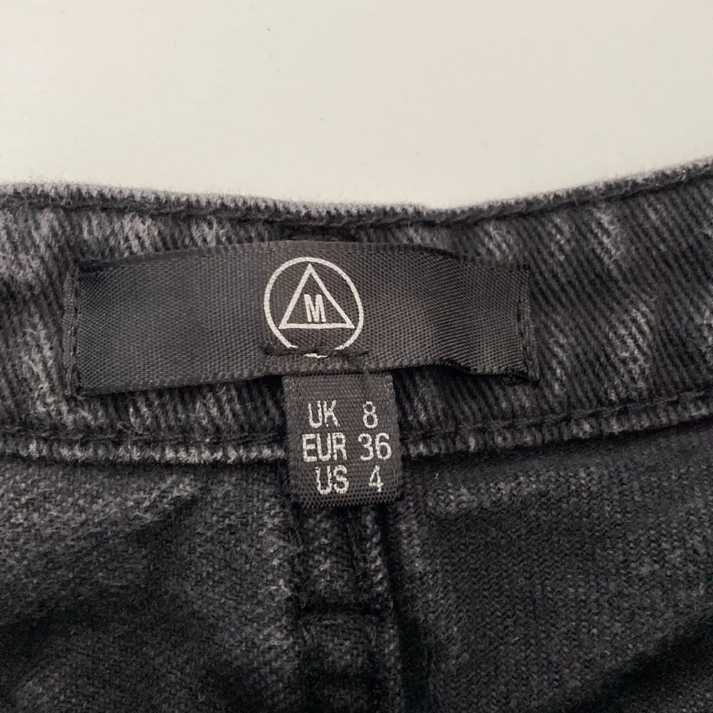 Missguided Black Cutoff Denim Shorts Size 4 - Image 6